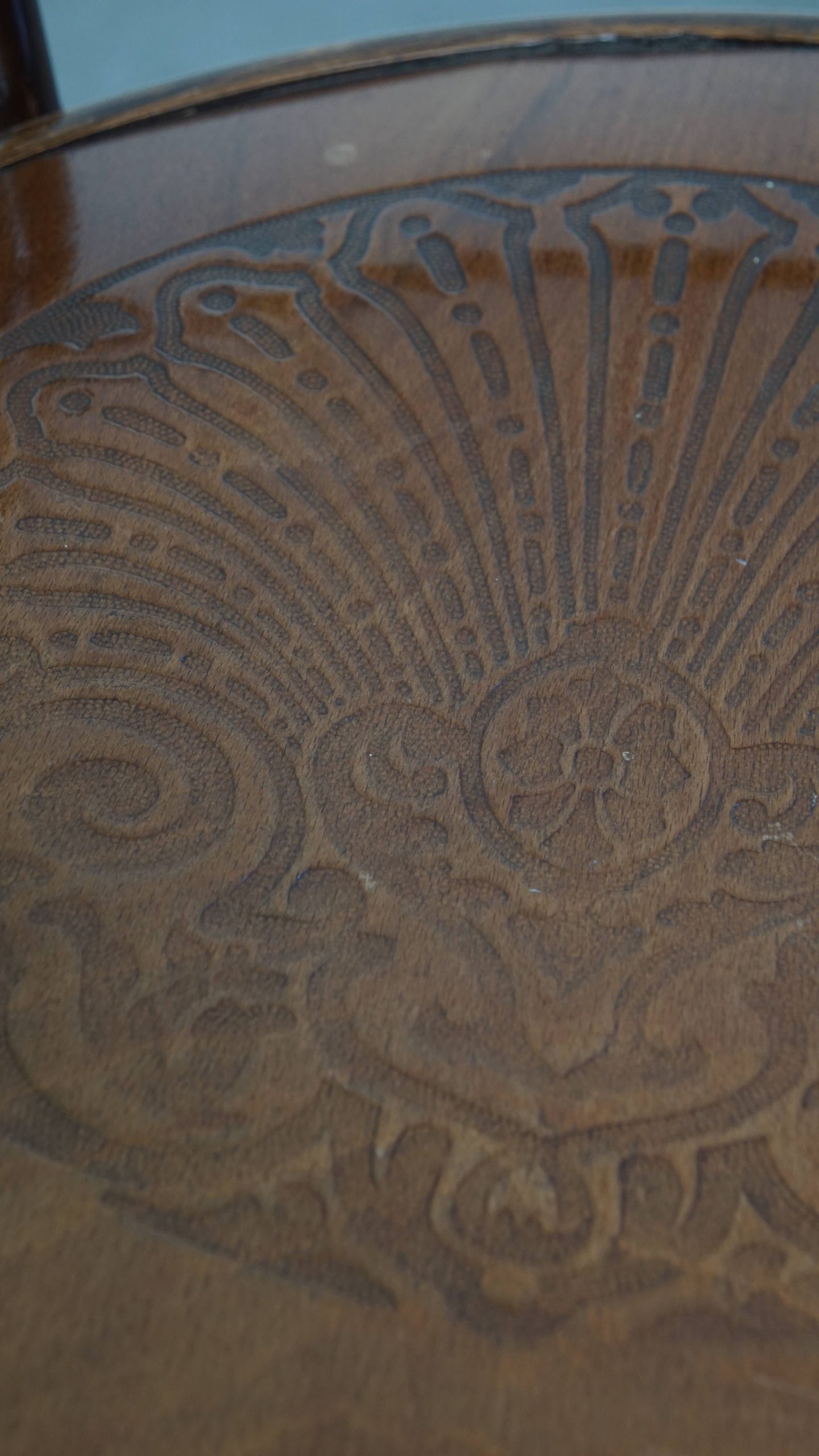 Prachtige antieke houten design stoel van Mundus voor Thonet met armleuningen met prachtig snijwerk - Afbeelding 10