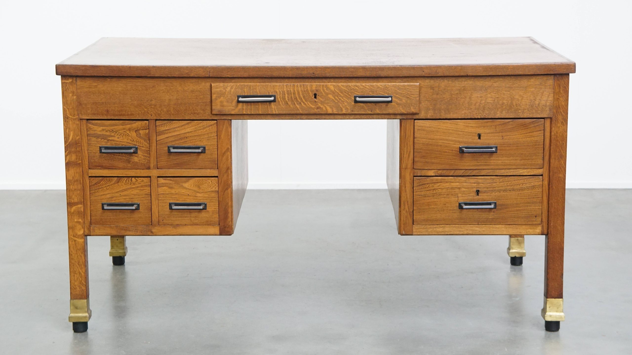 Uniek en antiek eikenhouten Art Deco bureau uit begin 20e eeuw in Amsterdamse school stijl - Afbeelding 2