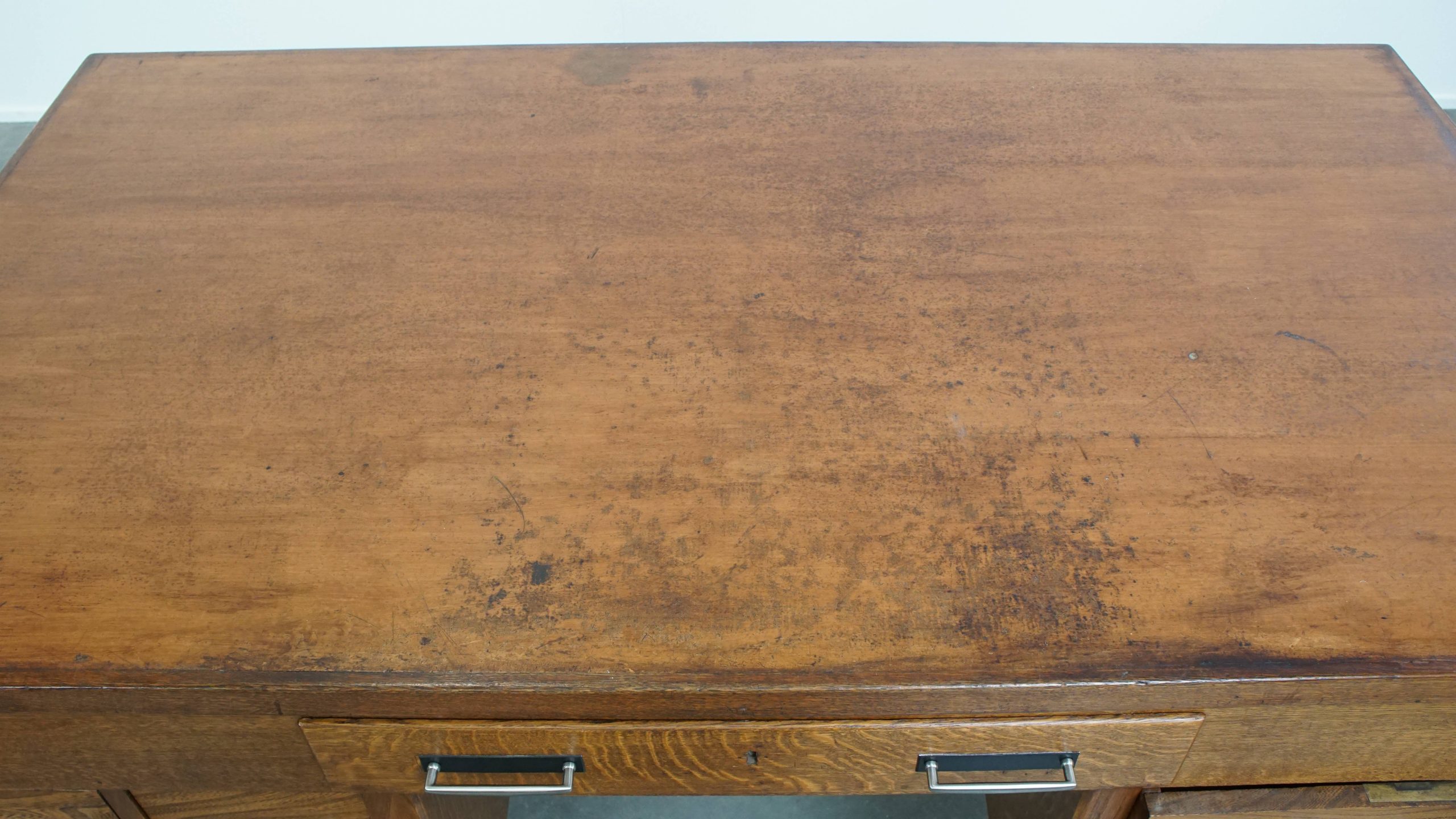 Uniek en antiek eikenhouten Art Deco bureau uit begin 20e eeuw in Amsterdamse school stijl - Afbeelding 7