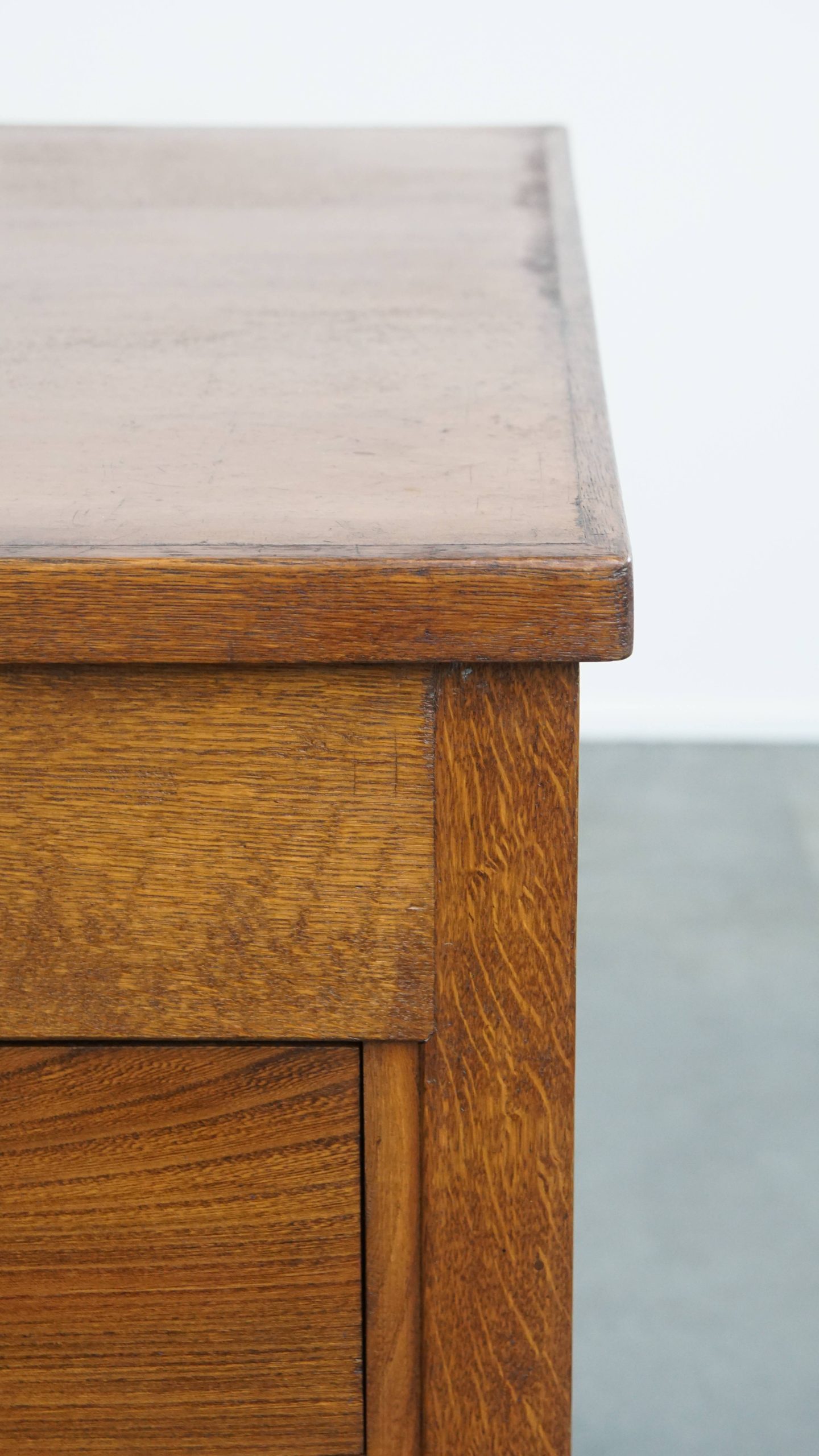 Uniek en antiek eikenhouten Art Deco bureau uit begin 20e eeuw in Amsterdamse school stijl - Afbeelding 8