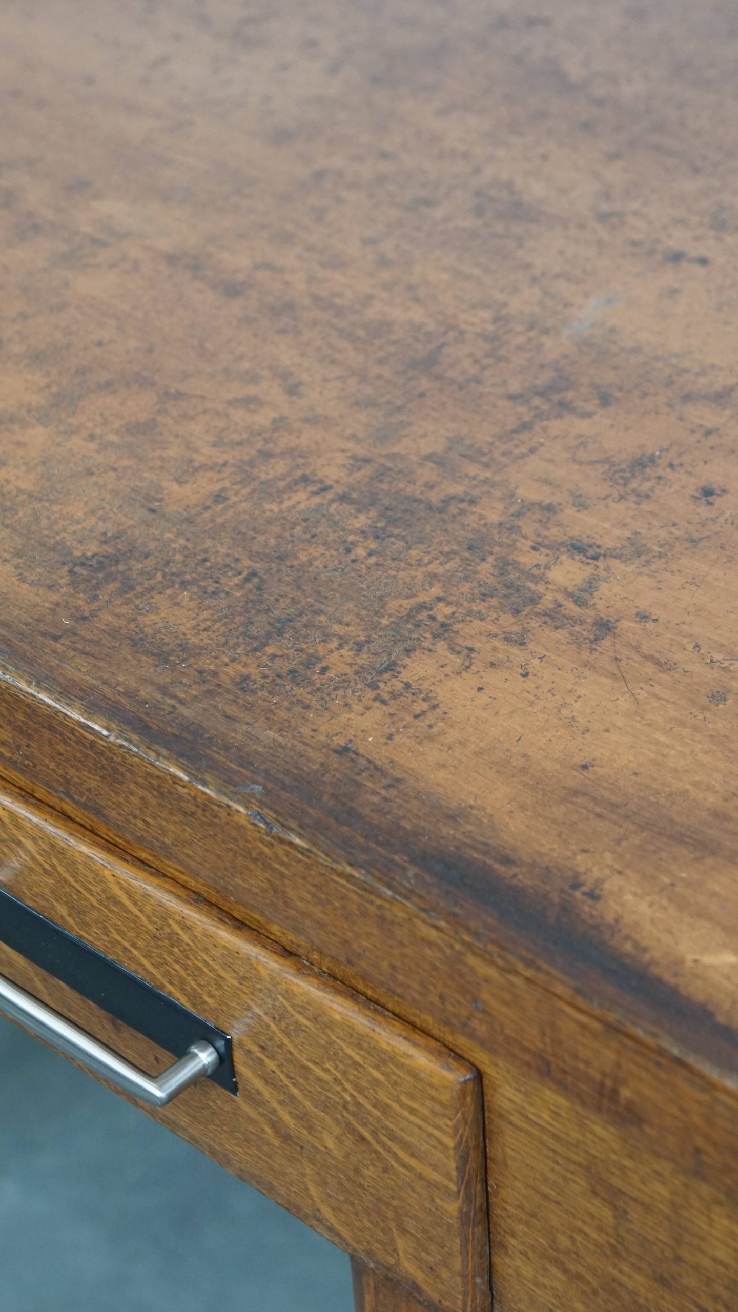 Uniek en antiek eikenhouten Art Deco bureau uit begin 20e eeuw in Amsterdamse school stijl - Afbeelding 12