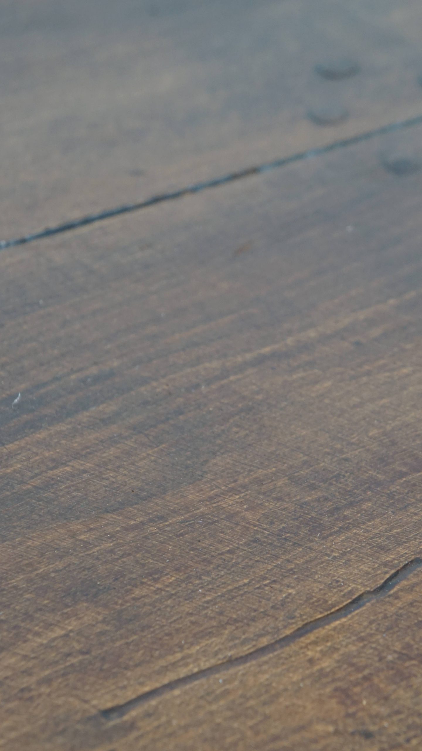 Prachtige en unieke antieke Franse salontafel van vruchtenbomenhout met 5 lades en een mooi patina - Afbeelding 15