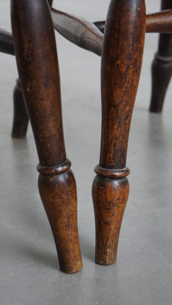 Tijdloze elegante set van 12 antieke Engelse Oxford eetkamer/ keuken stoelen met een warme kleurstelling - Afbeelding 14