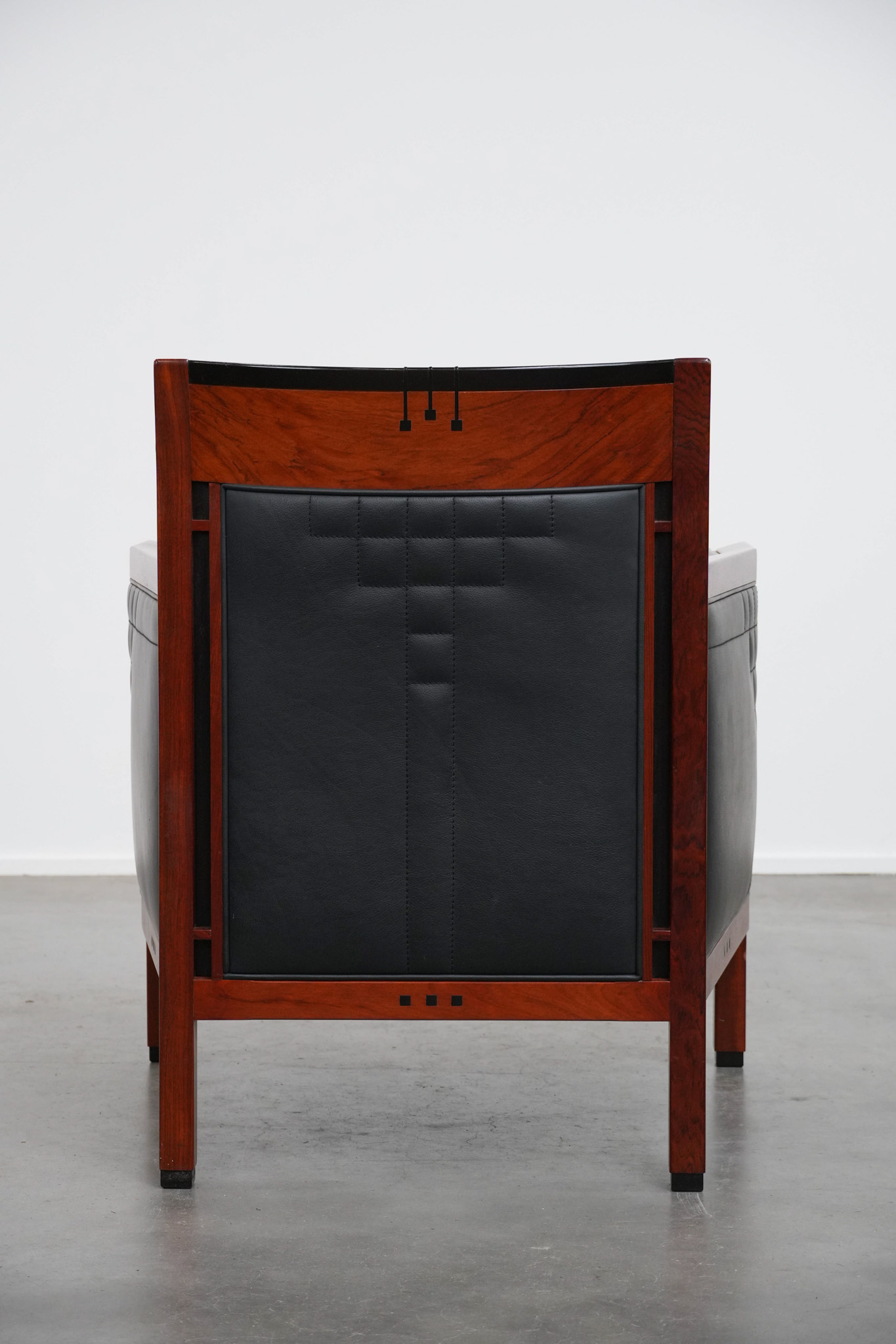 Prachtige Art Deco fauteuil van Schuitema uit de Decoforma serie met sierlijke stiksels - Afbeelding 4