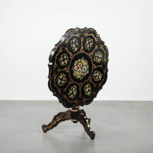 Waanzinnige antieke Engelse met de hand beschilderde florale klaptafel/ tilt top table uit het einde van de 19e eeuw