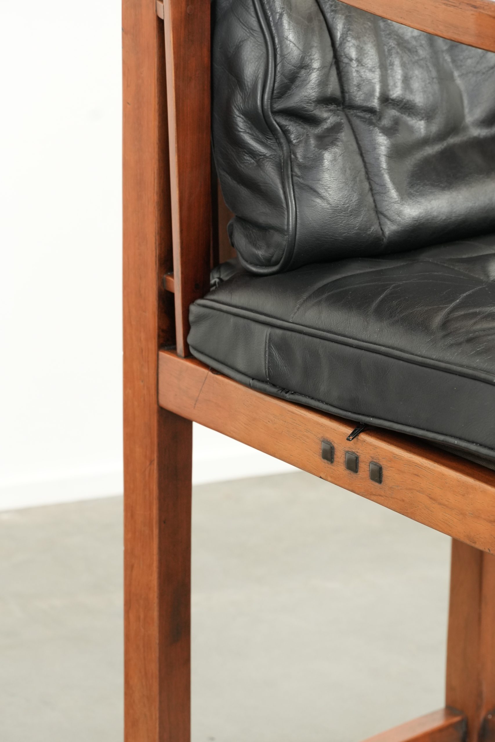 Luxe zwart lederen Schuitema Art Deco design eetkamer/ bijzet/ bureaustoel uit de Decoforma serie met armleuningen - Afbeelding 11