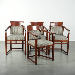 Waanzinnige en in zeer goede staat verkerende Art Deco design Schuitema eetkamerstoelen uit de Decoforma serie met luxe stoffen bekleding