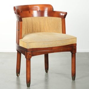 Prachtige Schuitema design bijzet-/bureau-/eetkamerstoel uit de Shaker serie, met een houten frame en luxe gele stoffen bekleding