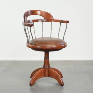 Draaibare Schuitema stoel/ bijzetstoel/ bureaustoel met een cognac kleurige rundleren zitting
