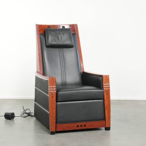 Luxe elektrisch verstelbare Schuitema Art Deco design relaxfauteuil uit de Decoforma serie met zwart rundleer