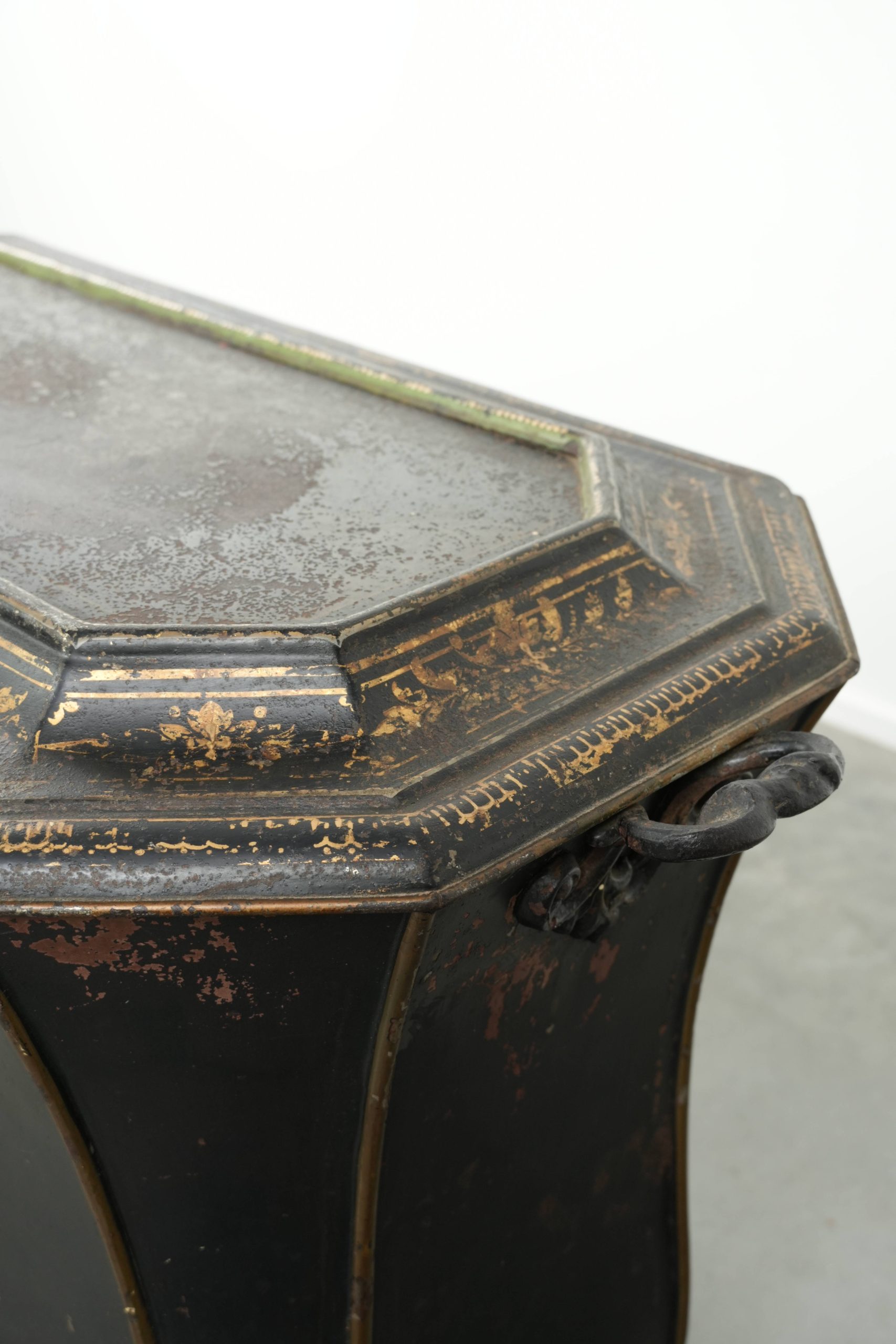 Sierlijk antieke kolen/ haardbak in Chinoiserie stijl uit de 19 eeuw met prachtige accenten en messing ornamenten - Afbeelding 11