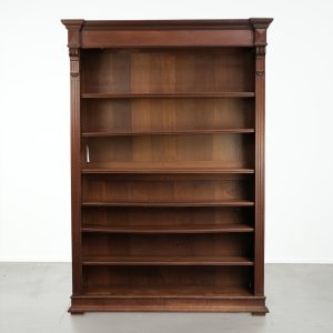 Warme antieke Hollandse eikenhouten boekenkast uit begin 20e eeuw met elegante details