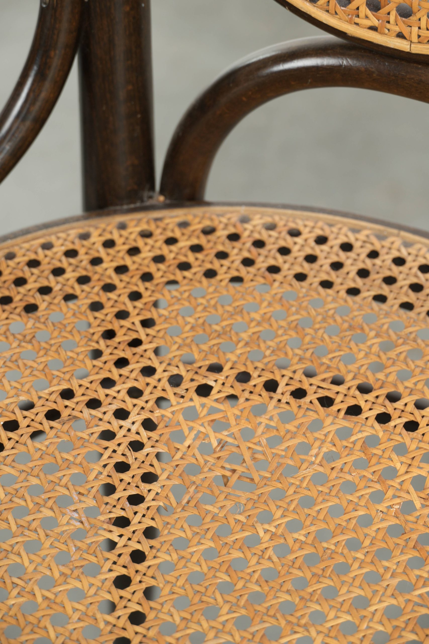 Set van 2 originele vintage Thonet design webbing eetkamerstoelen/ bistrostoelen met gebogen hout model long john - Afbeelding 11