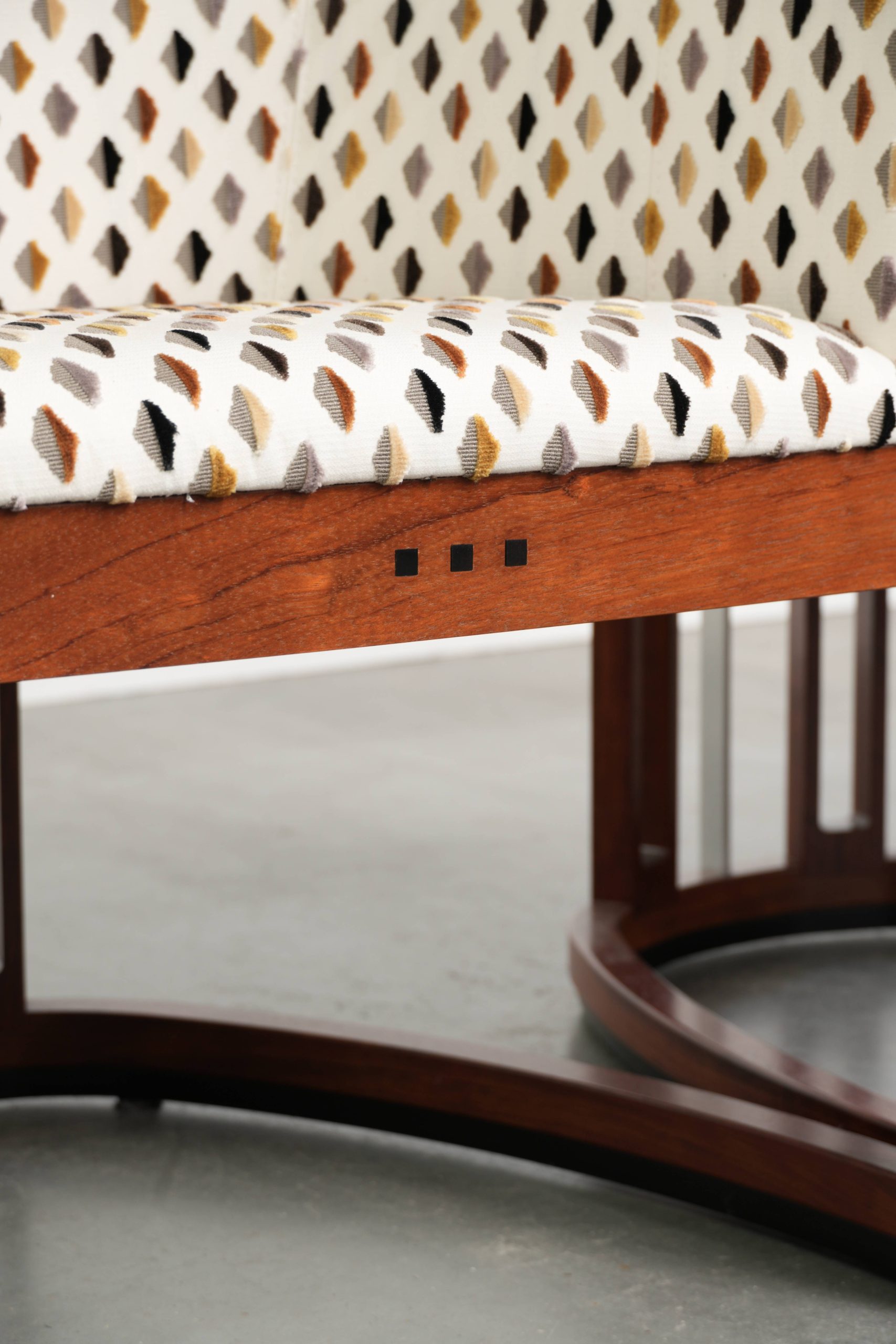 Unieke Art Deco design Schuitema fauteuils/ bijzetstoelen uit de Decoforma serie met een prachtige stoffen bekleding - Afbeelding 12