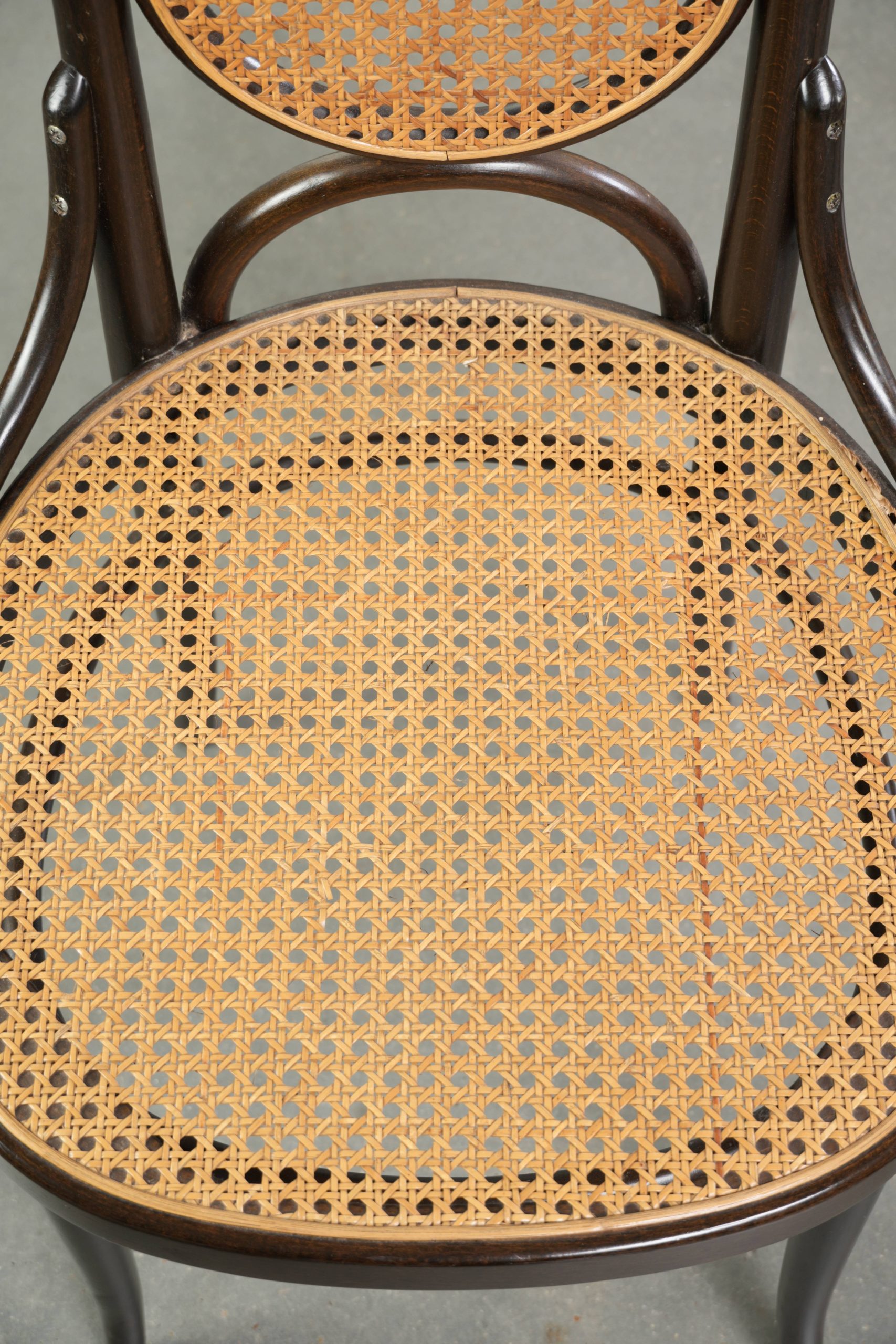 Set van 6 originele vintage Thonet long John design eetkamerstoelen/ bistrostoelen met webbing - Afbeelding 7