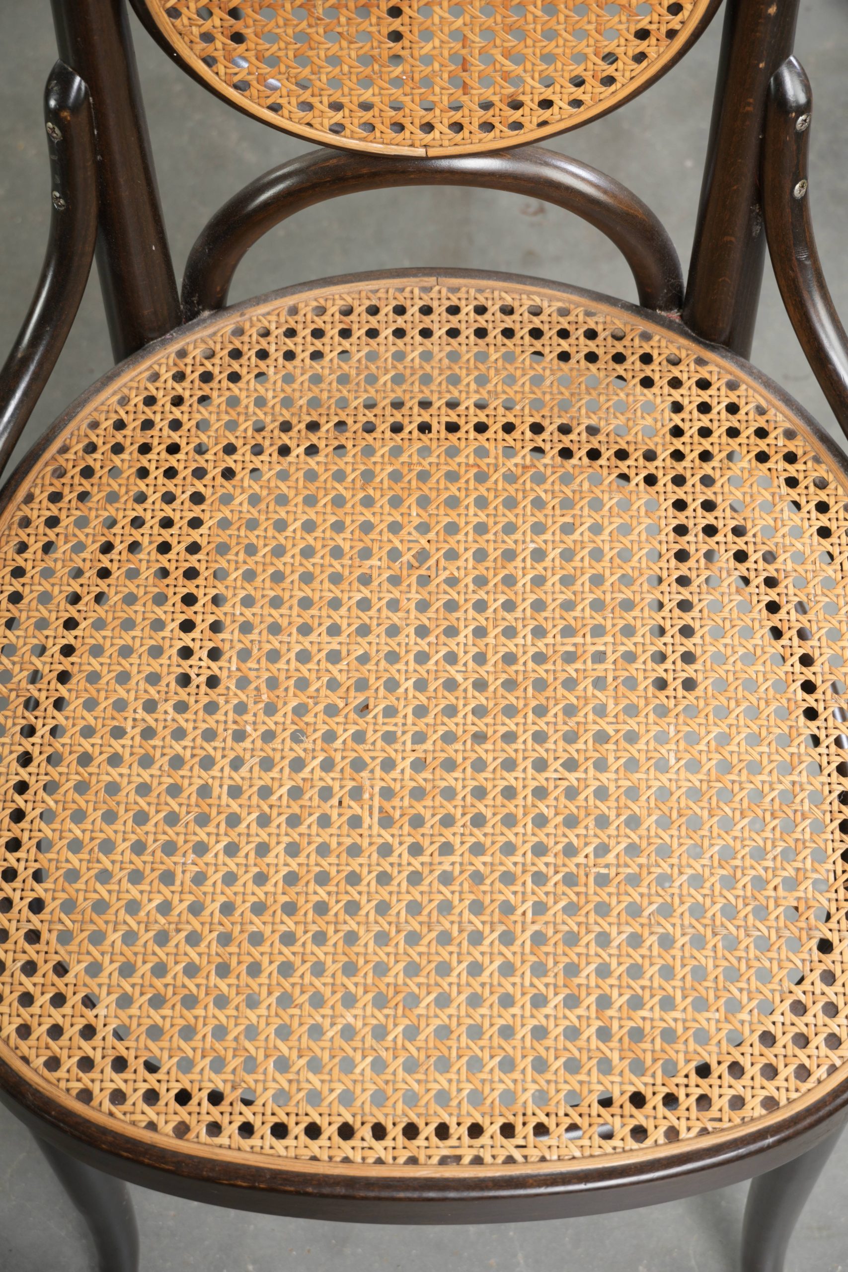 Set van 6 originele vintage Thonet long John design eetkamerstoelen/ bistrostoelen met webbing - Afbeelding 8
