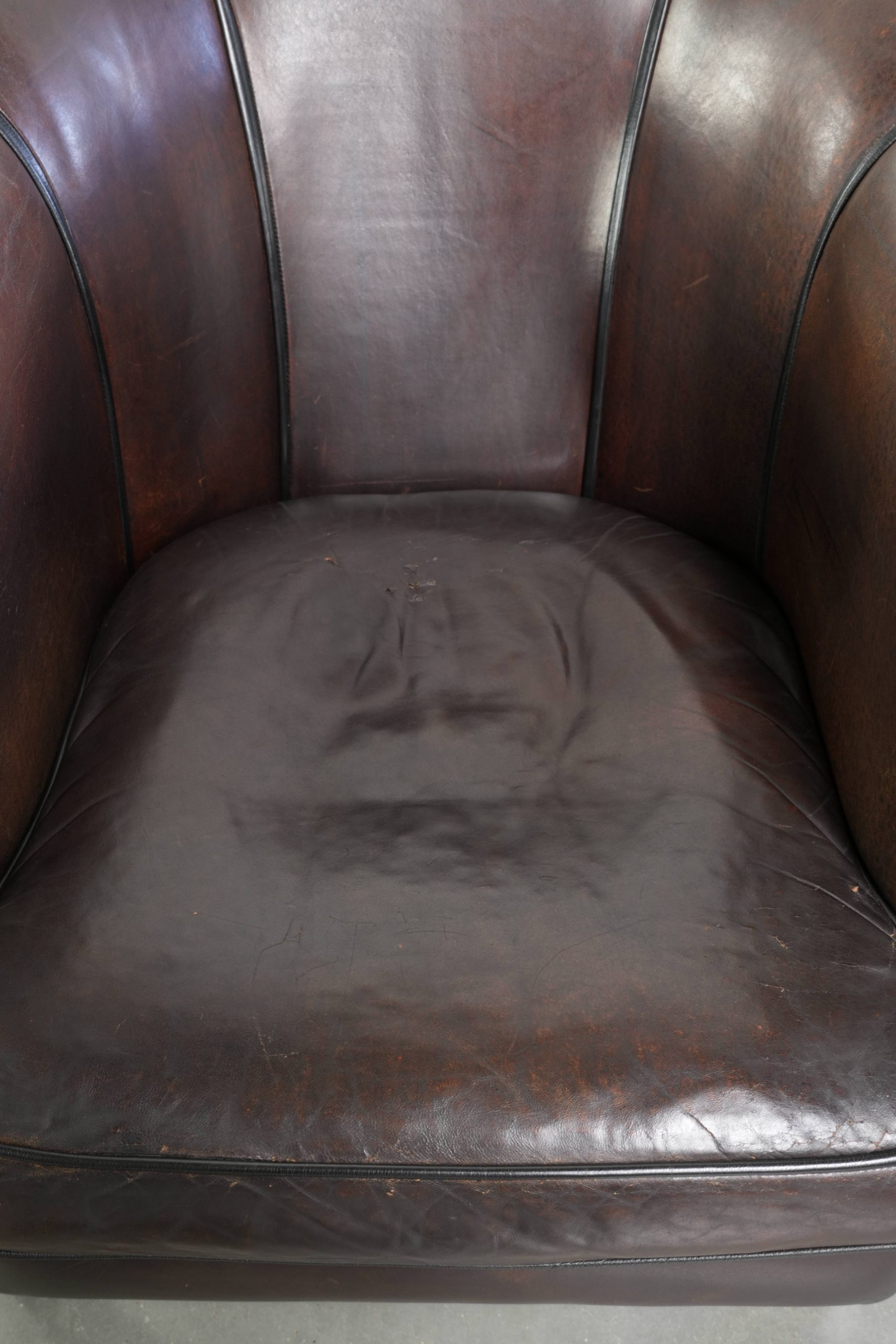 Prachtige set van een schapenleren bankstel samen met zijn bijpassende clubfauteuil met een luxe voorkomen - Afbeelding 6