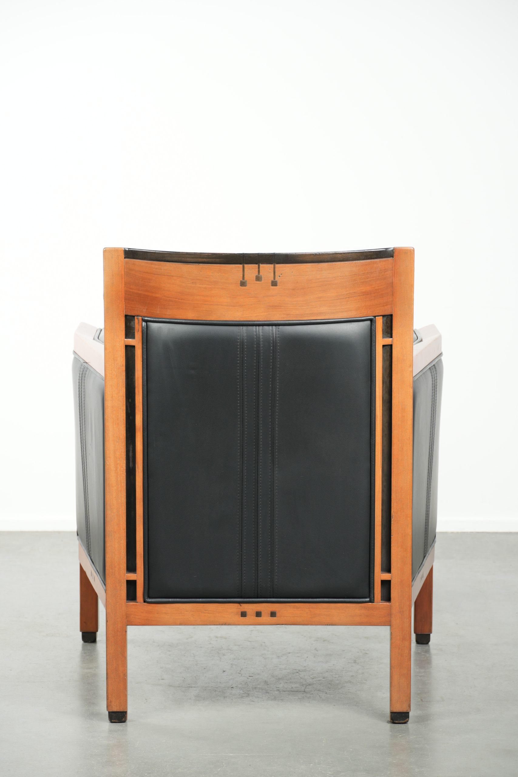 In goede staat verkerende zwarte leren Art Deco Schuitema design fauteuil uit de Decoforma serie - Afbeelding 13