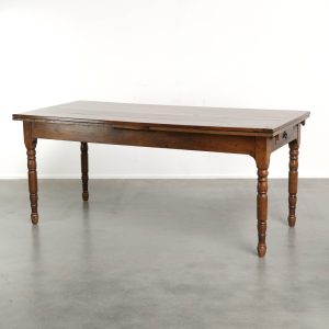 Originele antieke eikenhouten eettafel met uitschuifbare bladen uit eind 18e eeuw in unieke grootte