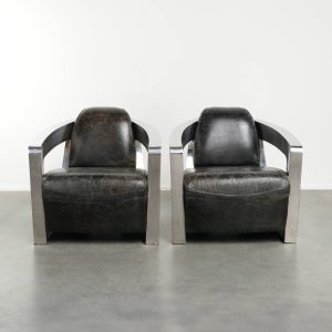 Industriële set van twee zwart rundleren Aviator design fauteuils met aluminium en popnagels   