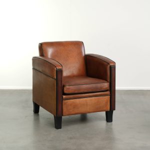 Zeer interessante schapenleren Art Deco design fauteuil met een geweldig design en mooie kleuren