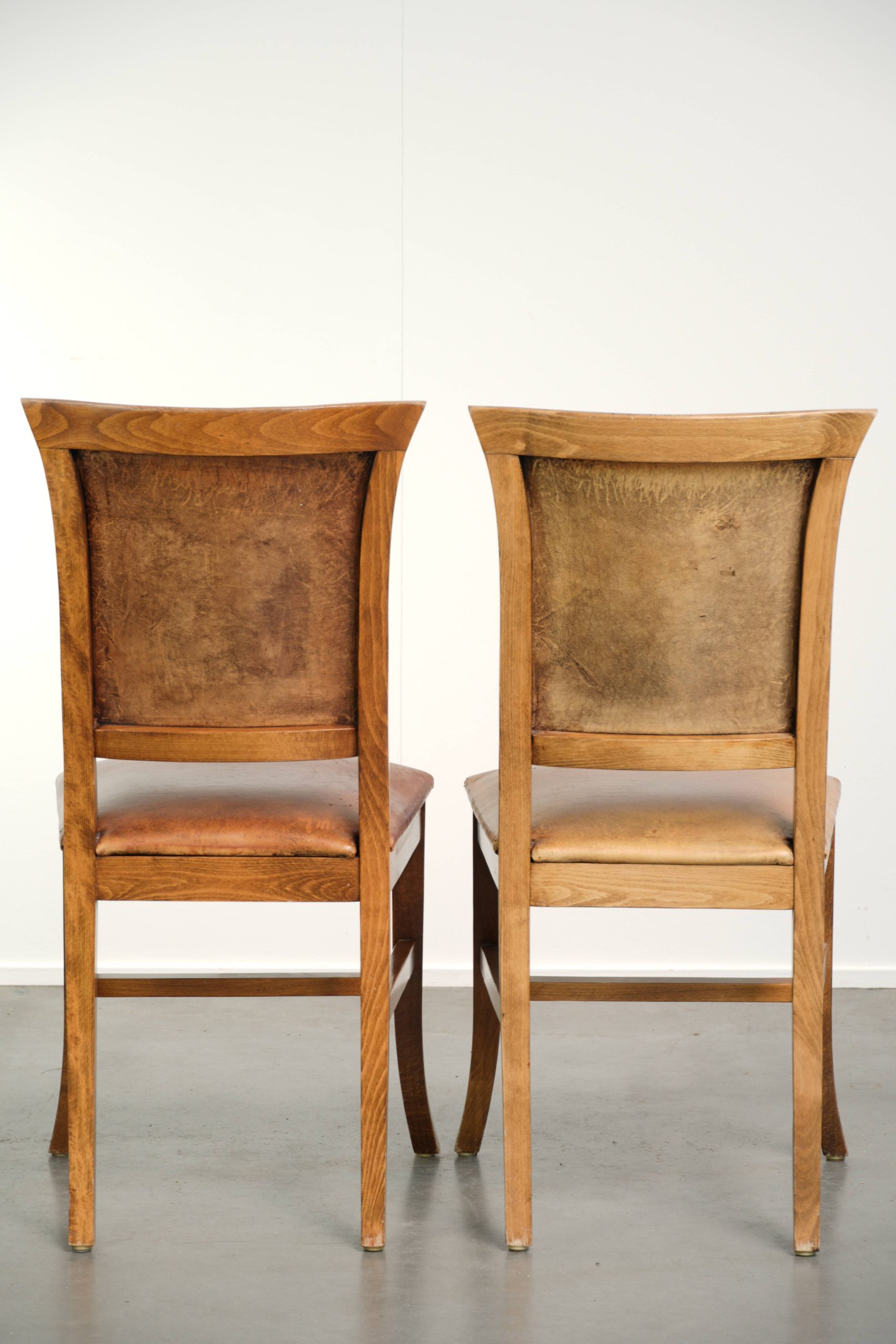 Set van 6 schapenleren eetkamerstoelen in een warme cognac kleur afgewerkt met siernagels - Afbeelding 9