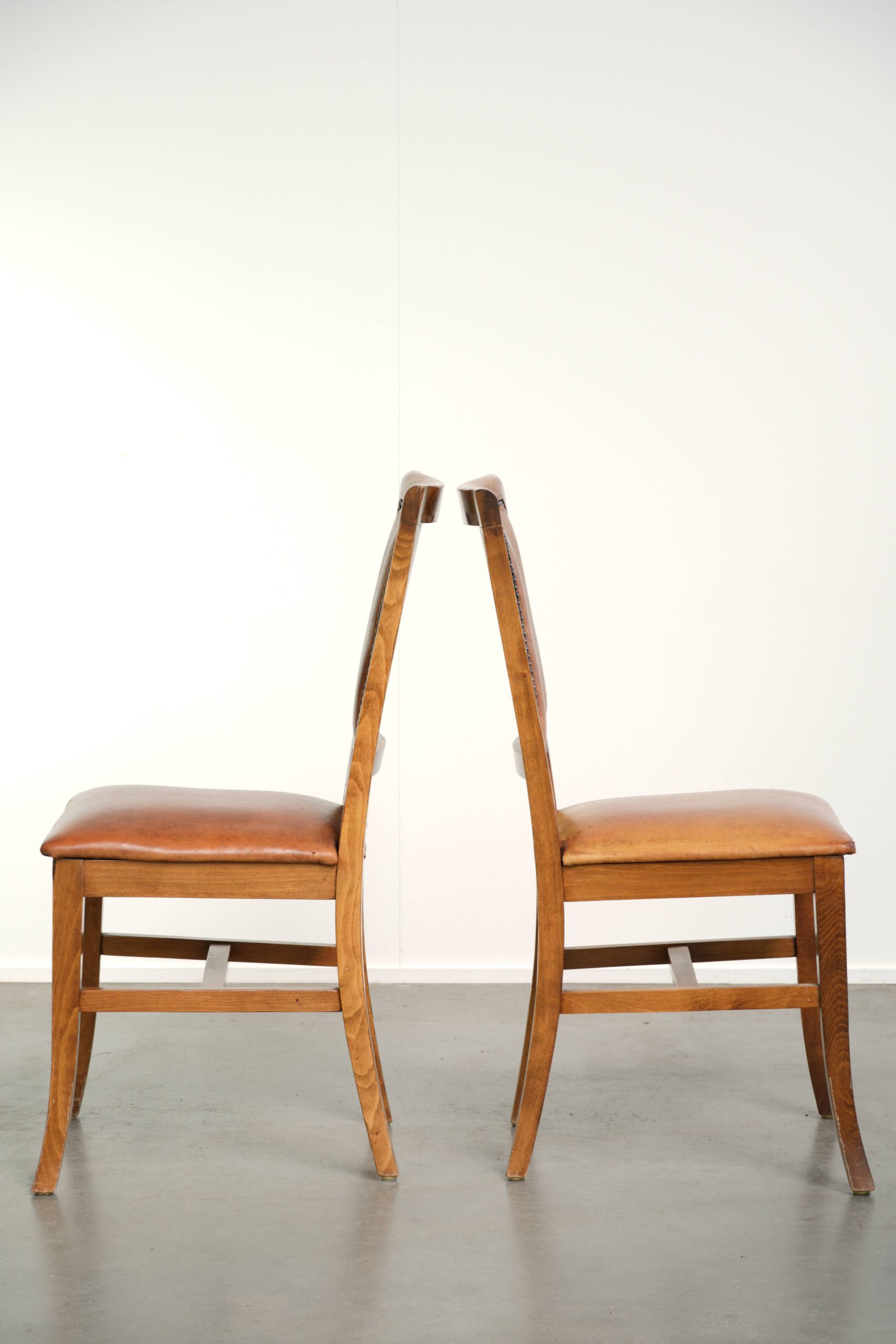 Set van 6 schapenleren eetkamerstoelen in een warme cognac kleur afgewerkt met siernagels - Afbeelding 10
