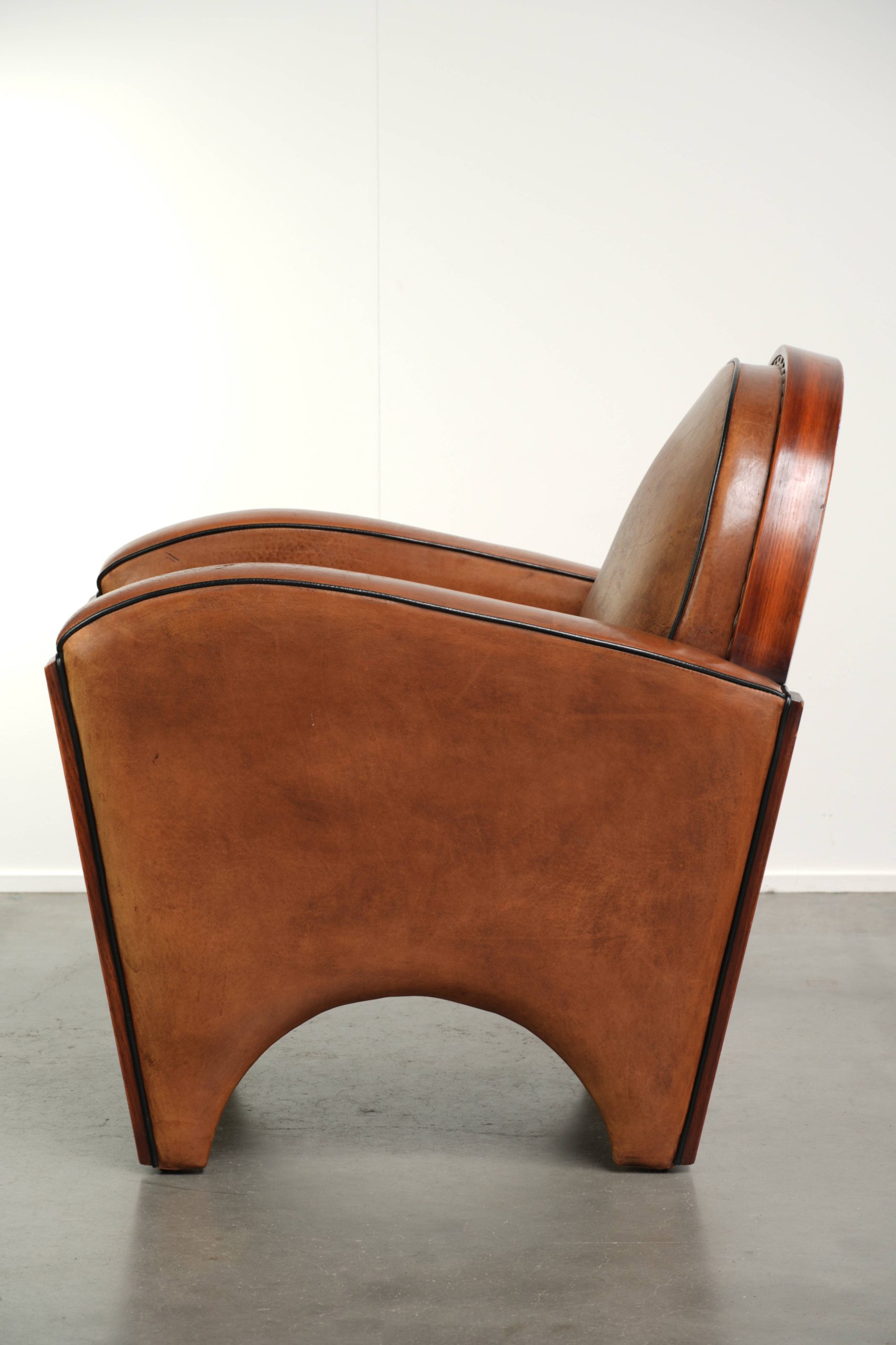 Schapenleren Art Deco armchair in een warme cognac kleur met een stoffen zitting in een leuk patroon - Afbeelding 5